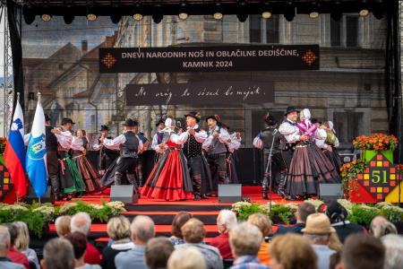 Največji etnološki festival v Sloveniji Dnevi narodnih noš in oblačilne dediščine v Kamniku že enainpetdesetič  (8)